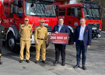 Polkowiccy strażacy z dotacją na nowy samochód