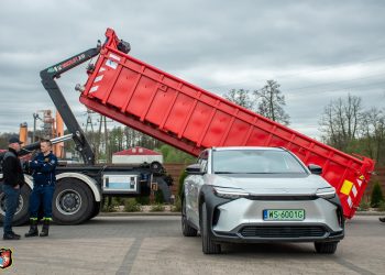 Siemiatycze. Warsztaty o elektrykach i hybrydach