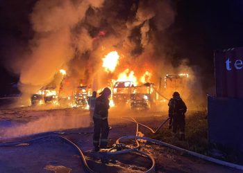 Pożar ciężarówek w miejscowości Górki