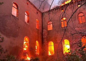 Pożar pałacu Stolbergów we Wrocławiu