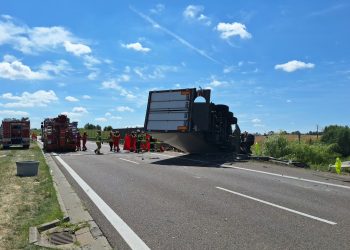 Wypadek na S12. Jedna osoba nie żyje