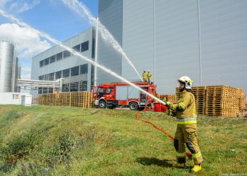 Strażackie ćwiczenia w Okręgowej Spółdzielni Mleczarskiej w Piątnicy