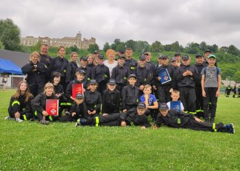 Młodzieżowa Drużyna Pożarnicza w Oblasach