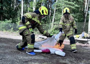 Pięć milionów złotych na obozy dla młodych strażaków