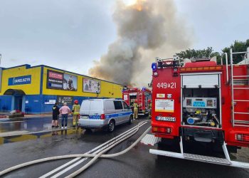 Pożar sklepu budowalnego w Żaganiu
