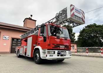 Iveco zastąpiło Stara. ‘Nowa’ drabina OSP Wiązowna