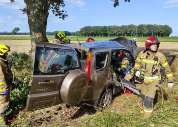 Wypadek na trasie Krzywizna-Rożnów. Wezwano śmigłowce LPR