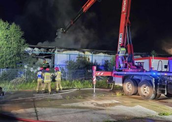 Pożar hali w miejscowości Kartoszyno