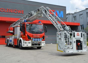 Nowa drabina OSP Stare Babice ‘zameldowała’ się w podziale