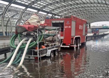 Rekordowe sumy opadów w miastach. IMGW podało dane