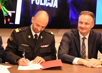 Warmińsko-Mazurska PSP ze wsparciem na zakup wozów i łodzi