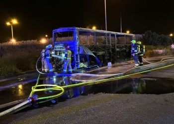 Przy autostradzie A4 spłonął autokar