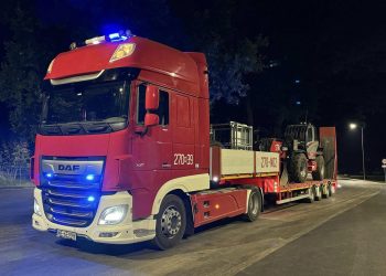 Ciężki sprzęt PSP pomoże w usuwaniu skutków powodzi