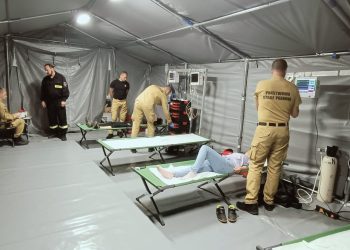 W Stroniu Śląskim działa już strażacki szpital polowy