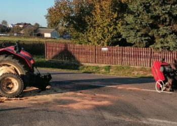 Ciągnik rozpadł się na części. Za kierownicą 93-latek