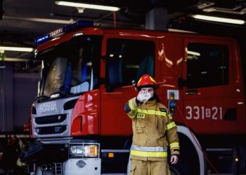 Tragedia w Jaworznie. Dwie osoby zatruły się tlenkiem węgla