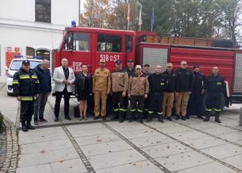 Strażacy z OSP Stronie Śląskie dostali używanego Jelcza