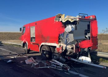 Wypadek z udziałem strażackiego Keraxa na S7