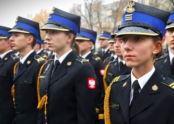 W Akademii Pożarniczej sypnęło awansami