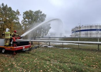 Strażacy z Mazowsza ćwiczyli w Bazie Paliw nr 5