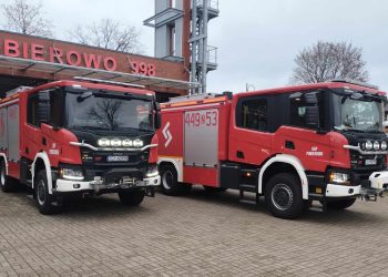 Kolejna Scania dla strażaków z Pobierowa