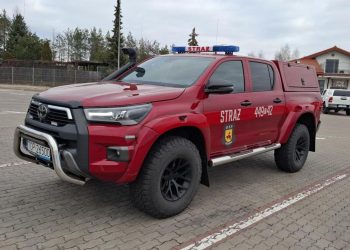 Nowa Toyota Hilux dla strażaków z OSP Ożarów