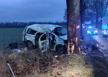 Śmiertelny wypadek w Komorowie. Nie żyją dwie osoby