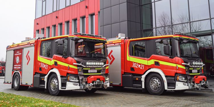 Miejskie Scanie dla warszawskiej straży pożarnej