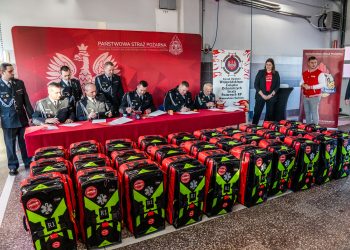 Plecaki R1 od Fundacji DKMS dla jednostek OSP
