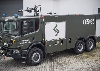 Lotniskowa Scania dla WSP Centrum Szkolenia Artylerii i Uzbrojenia