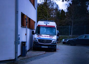 Podstacja pogotowia ratunkowego w remizie OSP Poznań-Głuszyna