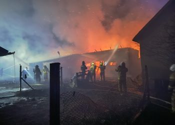 Pożar stodoły w Orłowie. Akcja trwała ponad trzy godziny