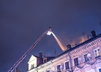 Legnica. Pożar w kamienicy, ewakuowano mieszkańców