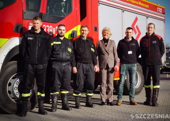 Szczęśniak przekazał wóz OSP Wieszczęta. Za darmo