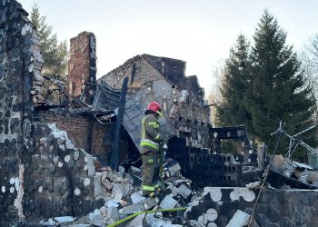 Pożar na wyspie na jeziorze Wielimie. Wezwano SHERP-a