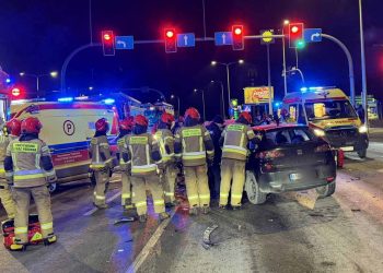 Wypadek na DK28 w Krośnie. Pięć osób rannych