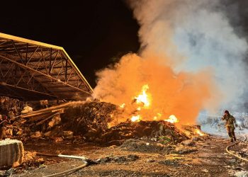 Pożar składowiska odpadów w Szczukowskich Górkach