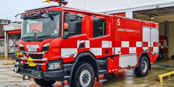 Scania P420 (4×4) – nowoczesny pojazd lotniskowy od SZCZĘŚNIAK PS