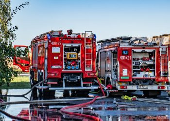 KW PSP Łódź zamawia samochody ratowniczo – gaśnicze