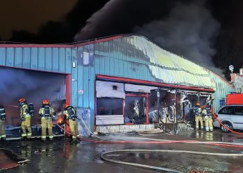 Pożar hali przy Modlińskiej w Warszawie