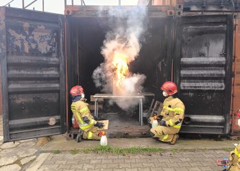 Straż pożarna zyskała nowych instruktorów ogniowych