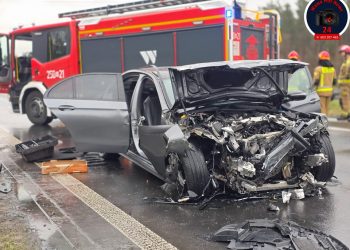 Uderzył w tył autobusu. Wypadek w Warszawie