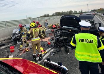Czołowe zderzenie na Wschodniej Obwodnicy Wrocławia