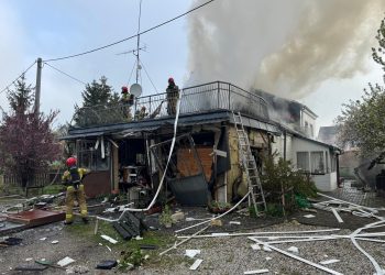 Wybuch pieca i pożar domu w Jagodniku