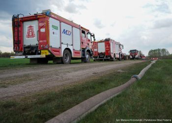 Pożar w BPN. Siły spoza Podlaskiego wycofane z działań
