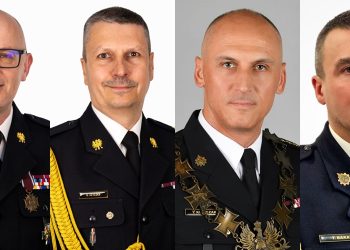 Komendanci z gwiazdkami generalskimi