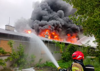 Pożar baraków przy ulicy Krzyskiej w Tarnowie