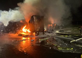 Zderzenie ciężarówek na A1. Trzy osoby w szpitalu