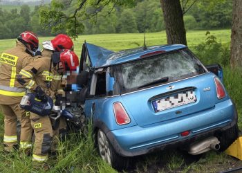 Wypadek pod Kamienną Górą. 5 osób w szpitalu