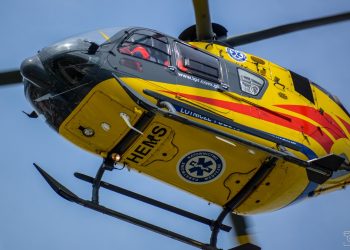 Zderzenie motocykli. Dwóch nastolatków ciężko rannych